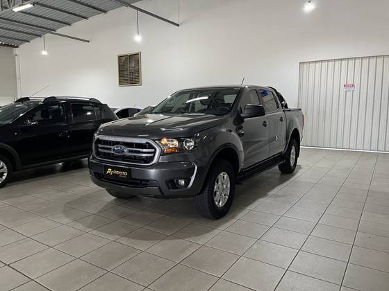 FORD RANGER 2.2 BLACK 4X2 CD 16V DIESEL 4P AUTOMÁTICO